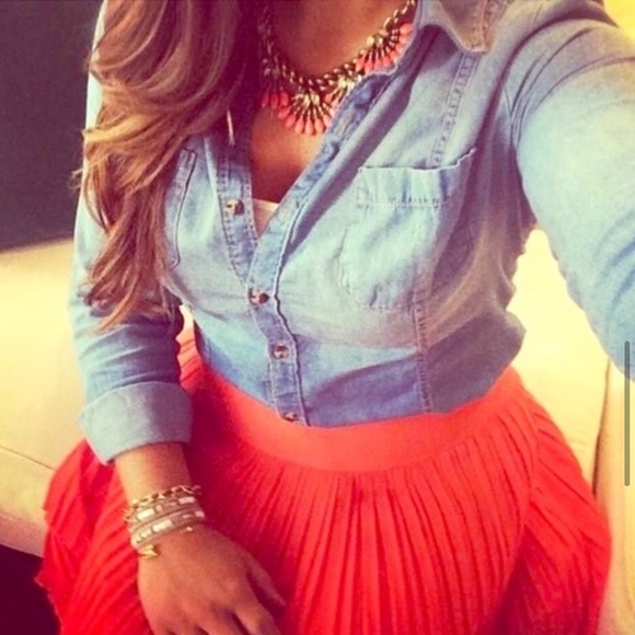 Stella & Dot Jewelry - :: Stella & Dot Gold Coral Cay Necklace